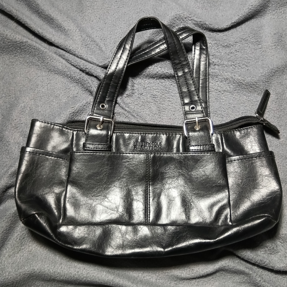 Kenneth Cole Reaction Black Tote Bag – Sleek & Versatile